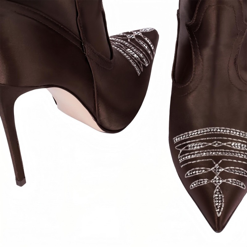 European and American Women's  - đánh giá và giá Embroidery Yes
