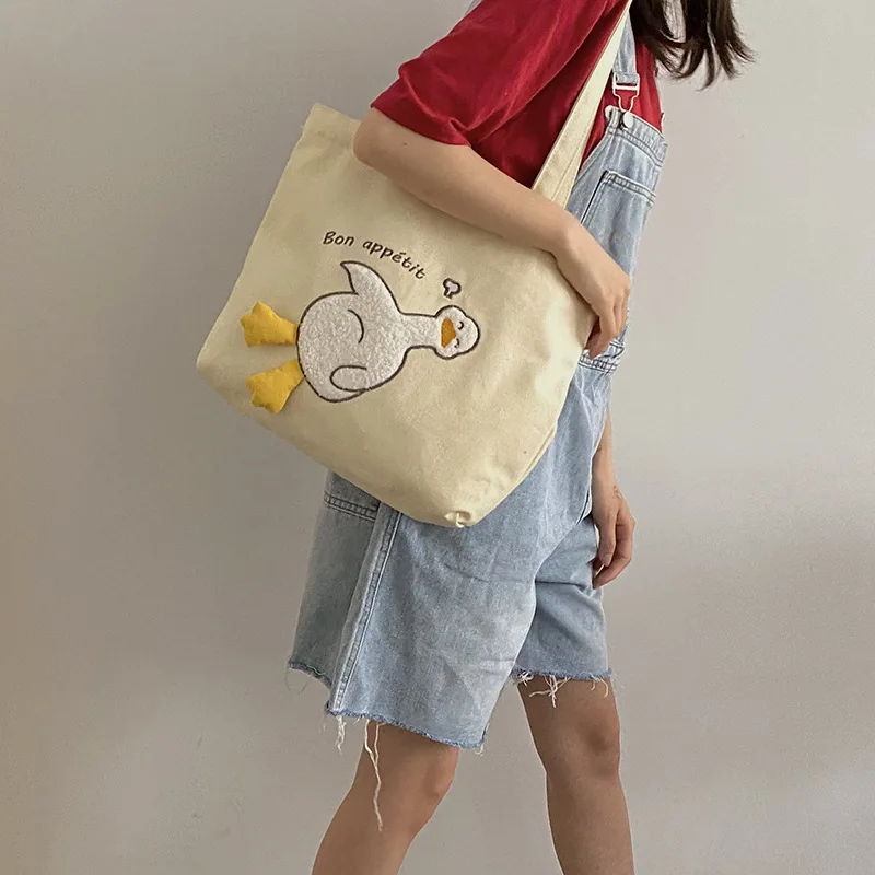 Cute Design Women's Canvas Sho - đánh giá và giá Embroidery Design Love