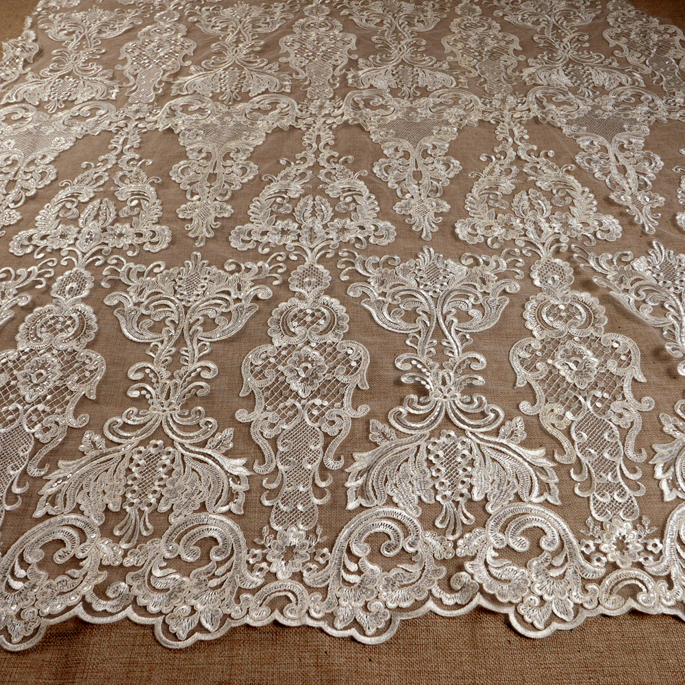 HelluyerDc ivory,black sequins - đánh giá và giá Embroidery Software