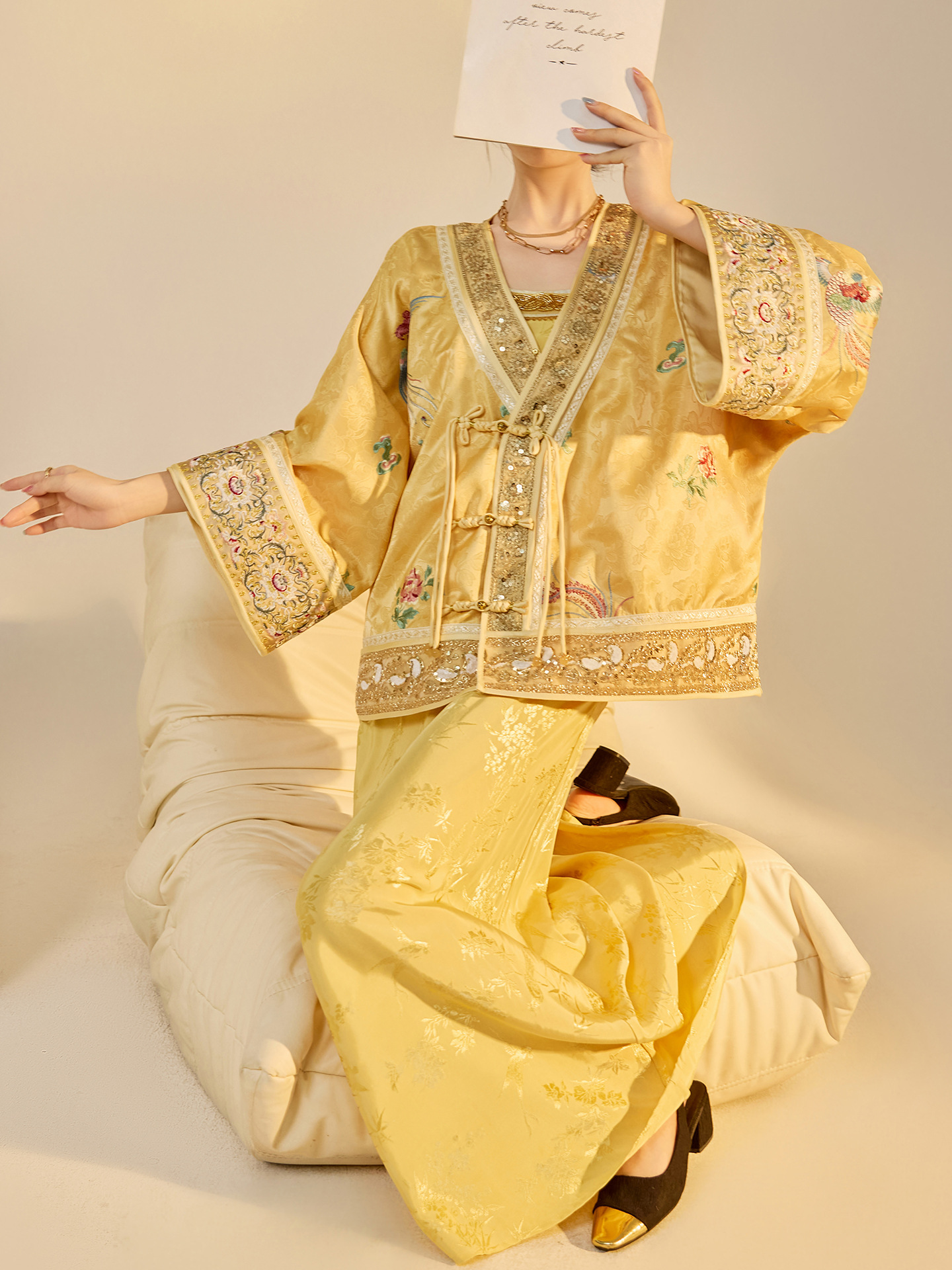 Autumn New Fashion V-neck High - đánh giá và giá Embroidery Jacket