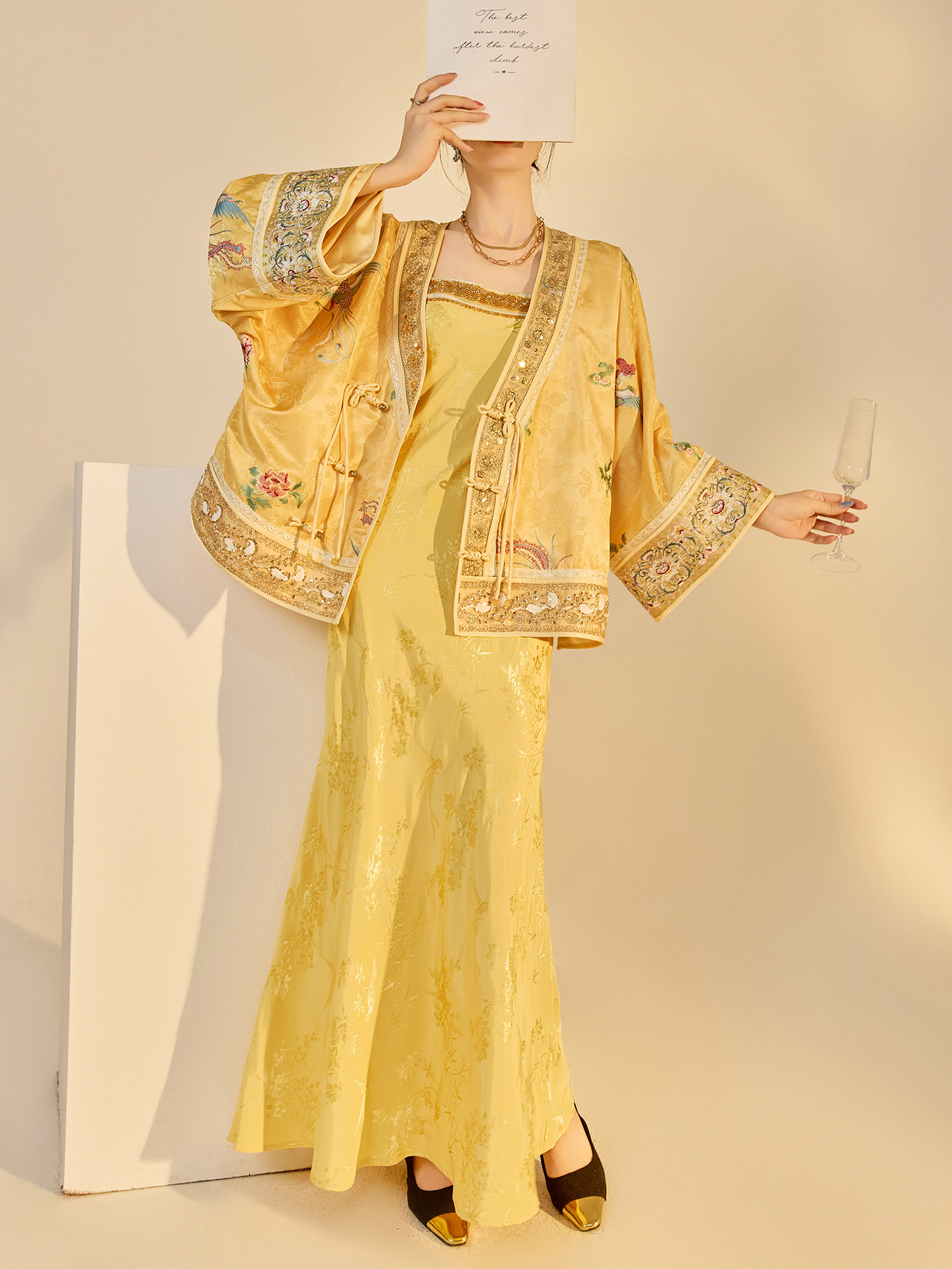 Autumn New Fashion V-neck High - đánh giá và giá Embroidery Jacket